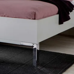 Bett Miset