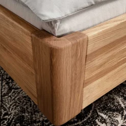 Bett mit Holzkufe Tamyno