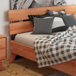 Holz Doppelbett Stenov