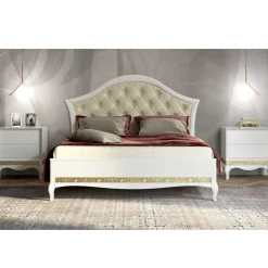 Neorenaissance Bett und Kommoden Jedvila