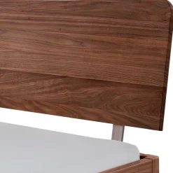 Nussbaum massiv Doppelbett Basilica